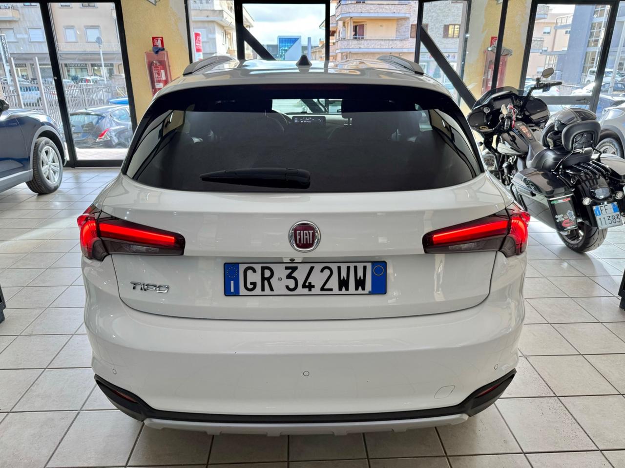 Fiat Tipo 1.0 5 porte Cross