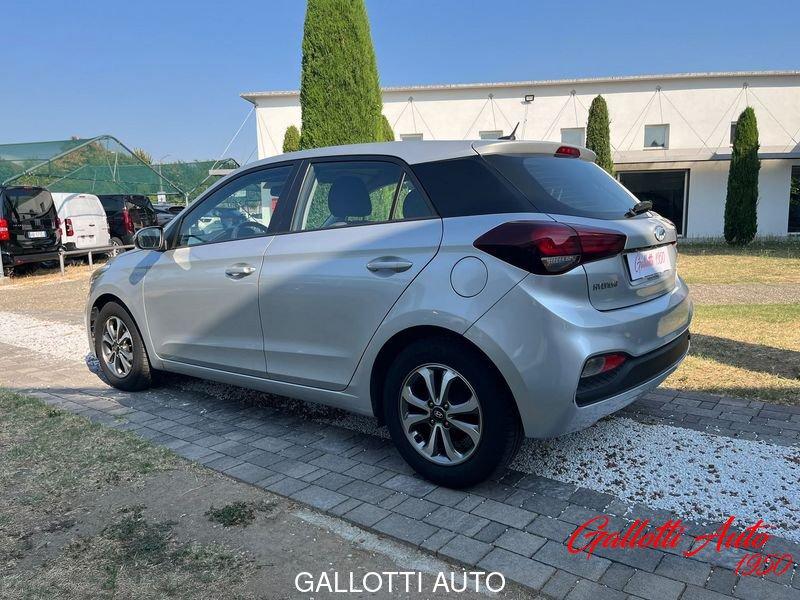Hyundai i20 1.2 MPI 75cv Connect Line