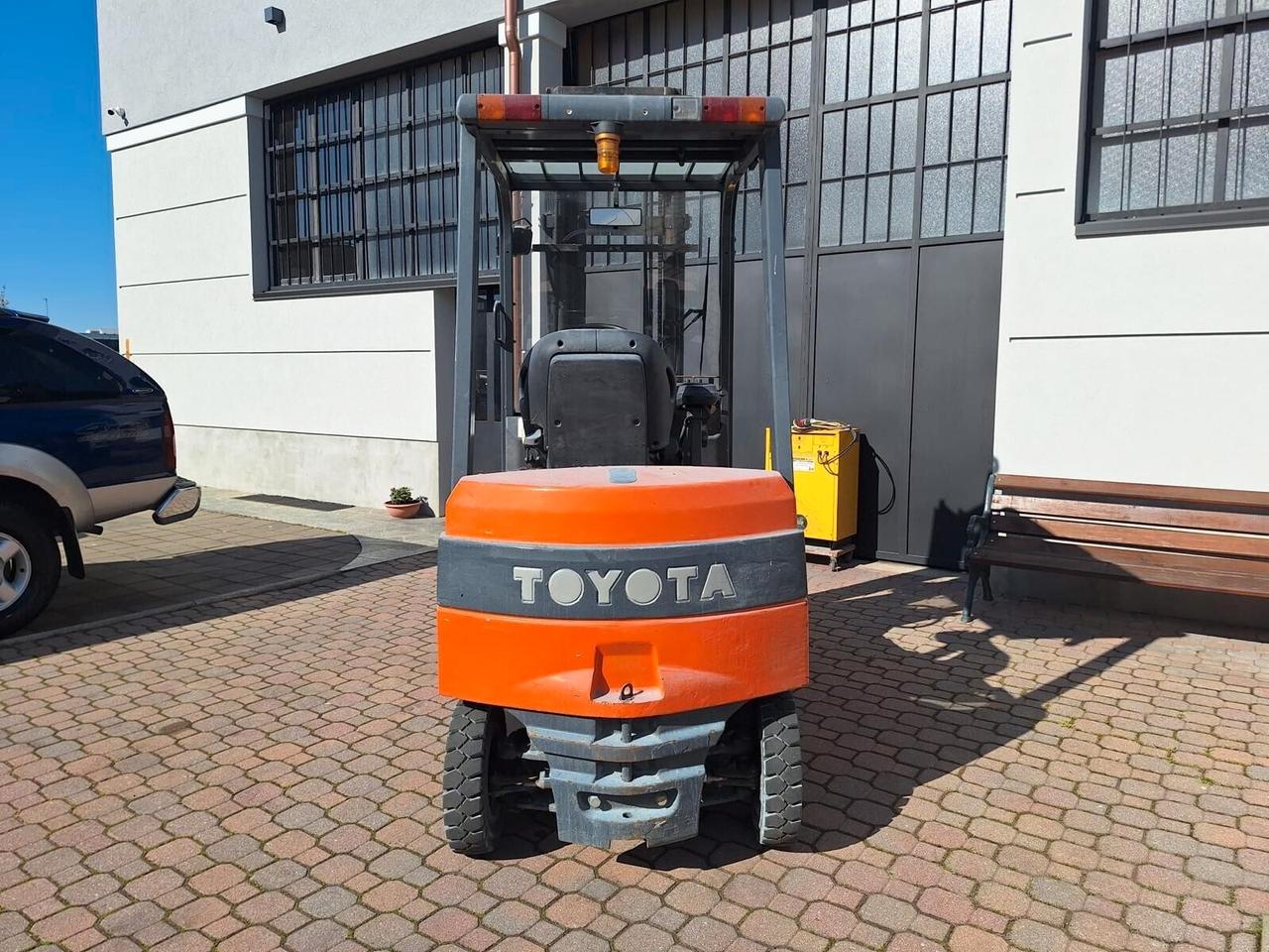 Force Toyota 18 q.li.2004,, Elevatore