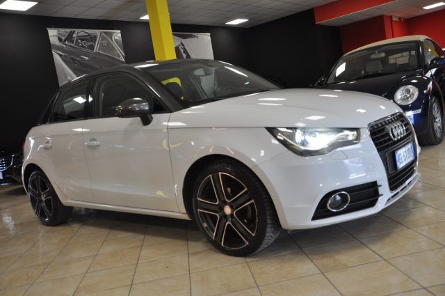 AUDI A1 1.6TDI SBK***CAMBIO AUTO-XENON*OK NEOPAT.***