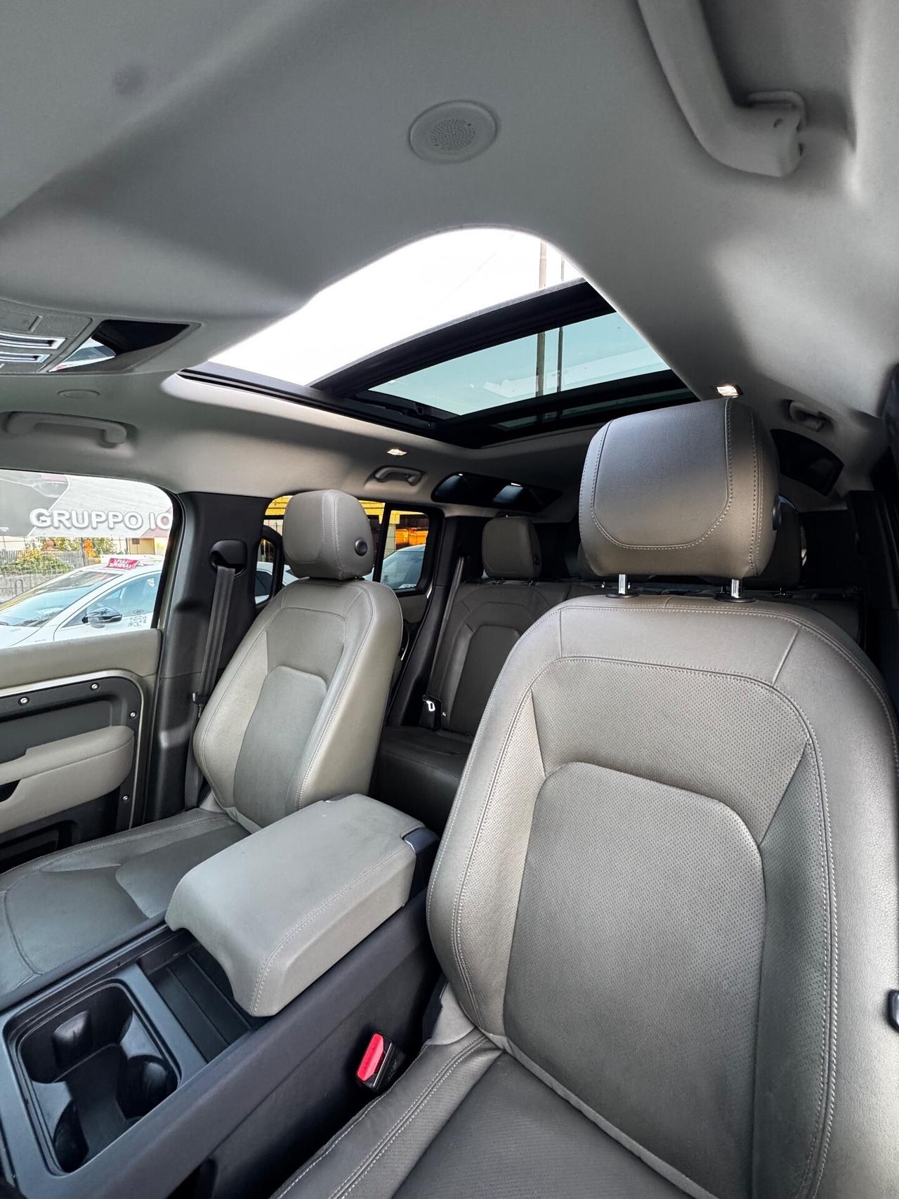 Land Rover Defender 110 3.0D I6 200 CV Tetto X-Dynamic SE