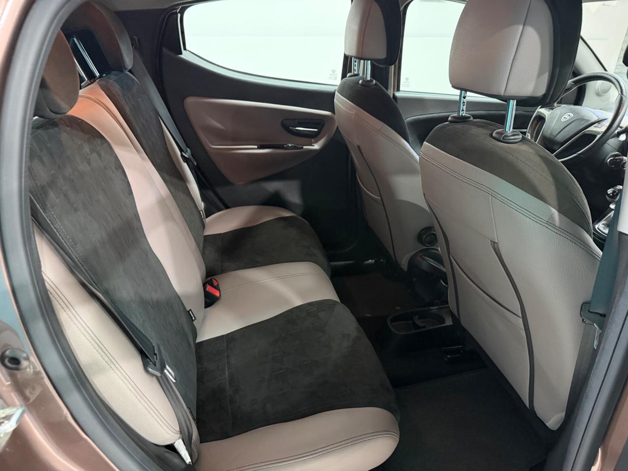 LANCIA YPSILON ELLE 2015 *EDIZIONE LIMITATA