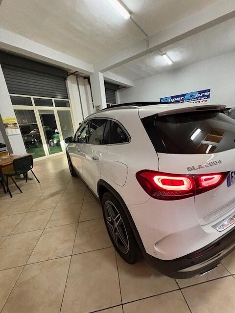 Mercedes-benz GLA 220 200 d Automatic Premium
