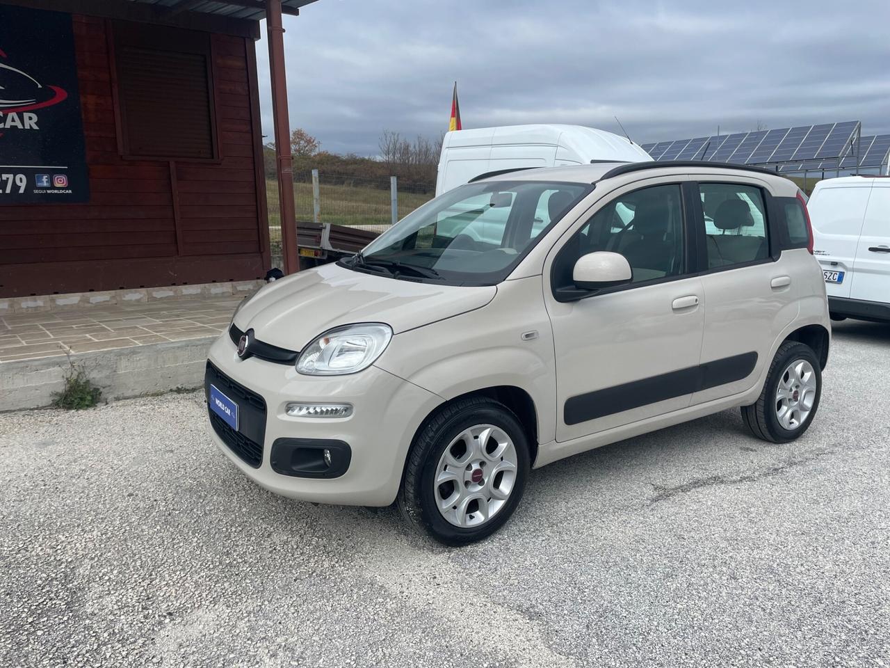 Fiat Panda 0.9 TwinAir Turbo Natural Power Lounge