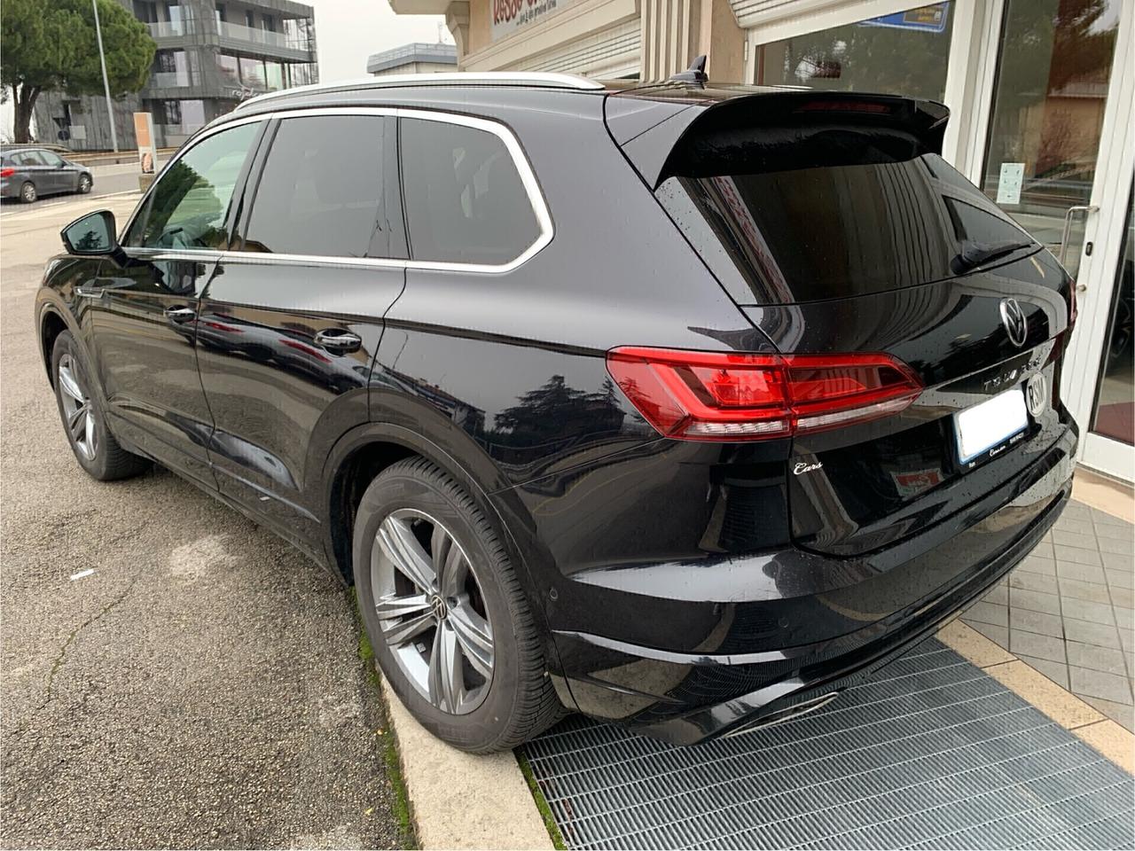 VOLKSWAGEN TOUAREG 3.0 V6 TDI 231 CV 4MOTION R-LINE