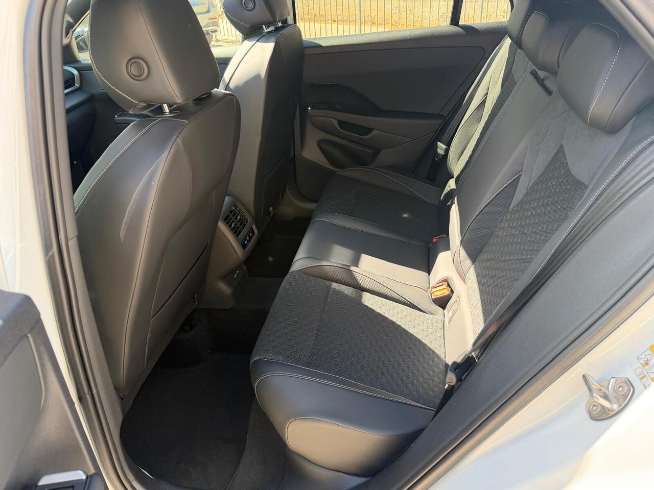 Volkswagen T-Roc 1.5 eTSI ACT 150 CV DSG R-Line