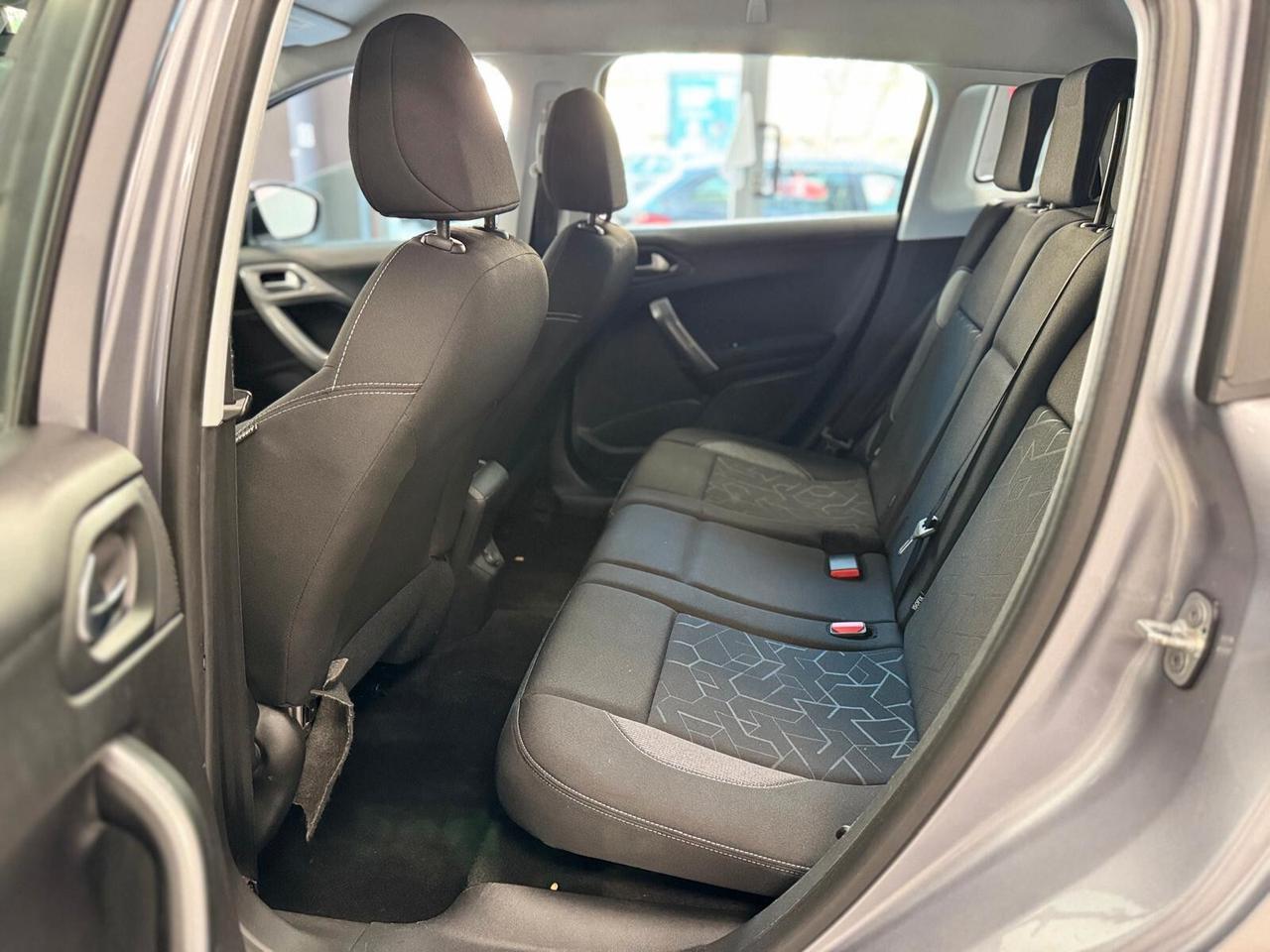 Peugeot 2008 PureTech 82 Active BENZINA