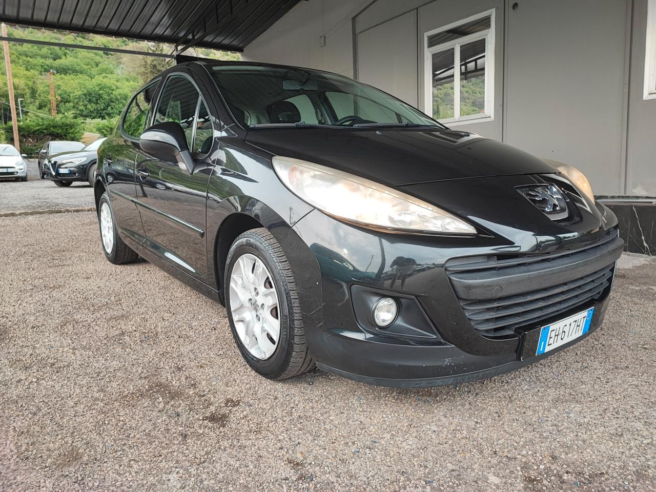 Peugeot 207 1.4 8V 75CV 5p. Active
