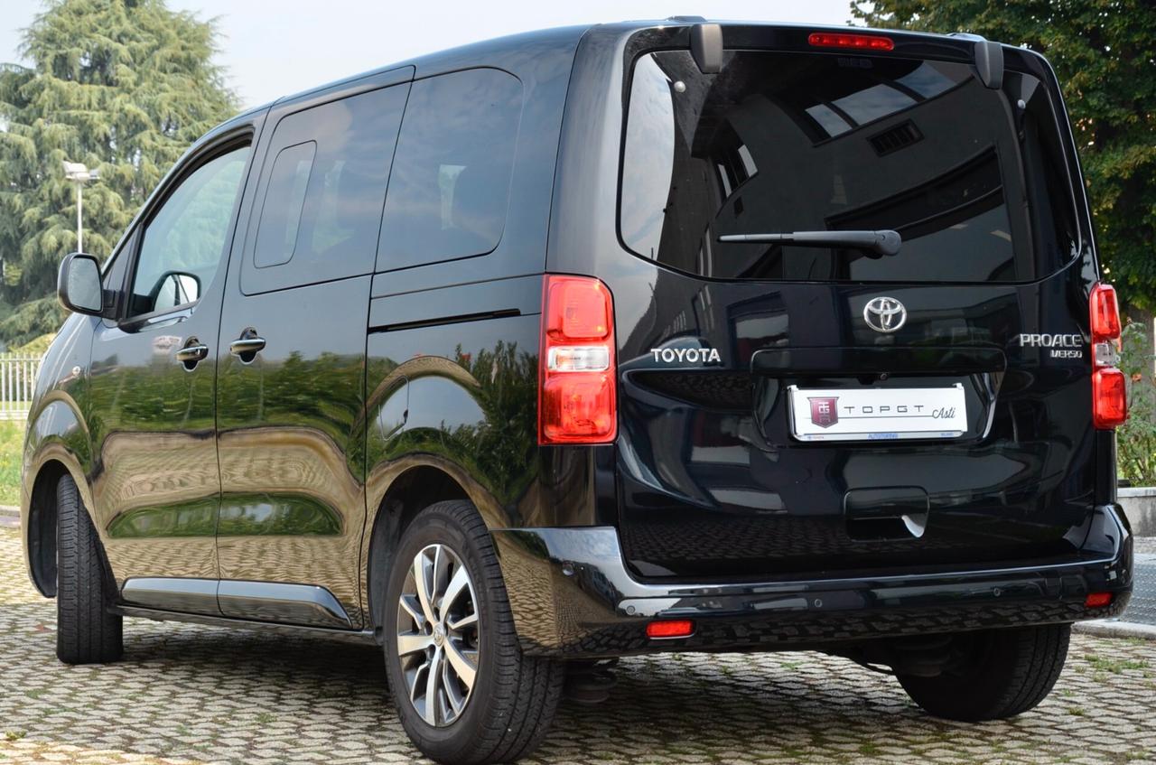 TOYOTA PROACE VERSO 1.5d 120cv LUXURY COMPACT 8 POSTI, UNICOPROPRIETARIO, TETTO, UFF ITALIANA, EURO 6D, NAVI, RETROCAMERA 360°, PERMUTE