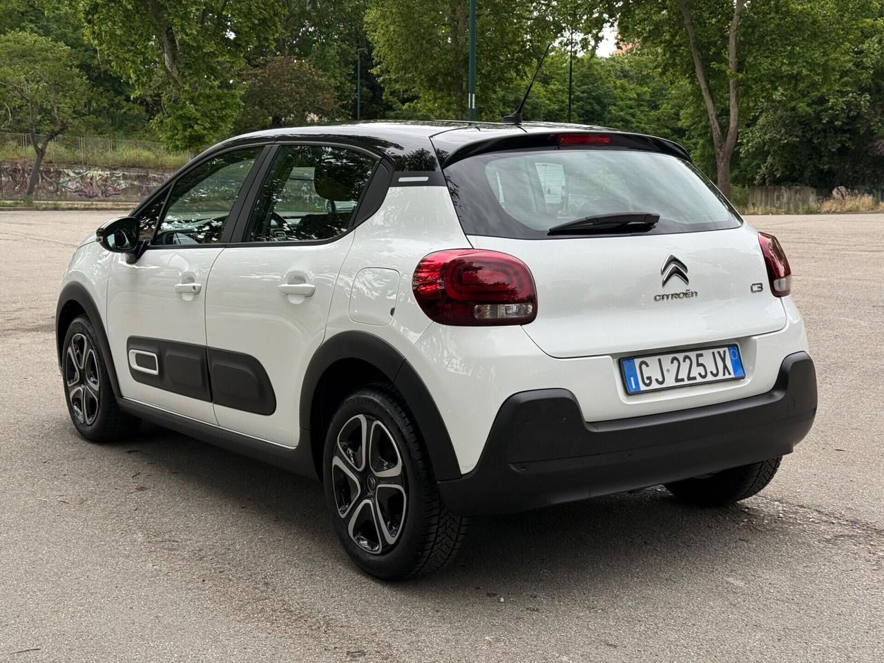 CITROËN C3 2022 PureTech 1.2 83cv Shine
