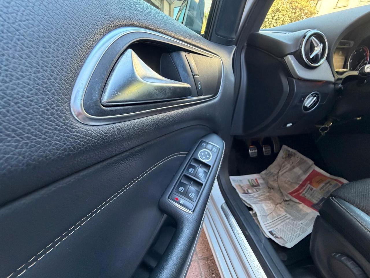 Mercedes-benz B 200 CDI BlueEFFICIENCY Premium
