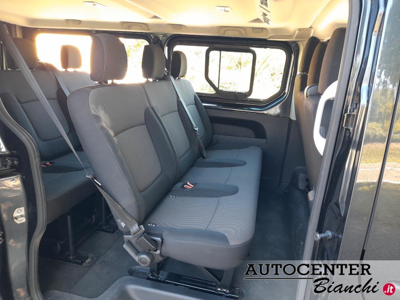 RENAULT Trafic passenger 2.0 Blue dci 150cv L2H1 Zen