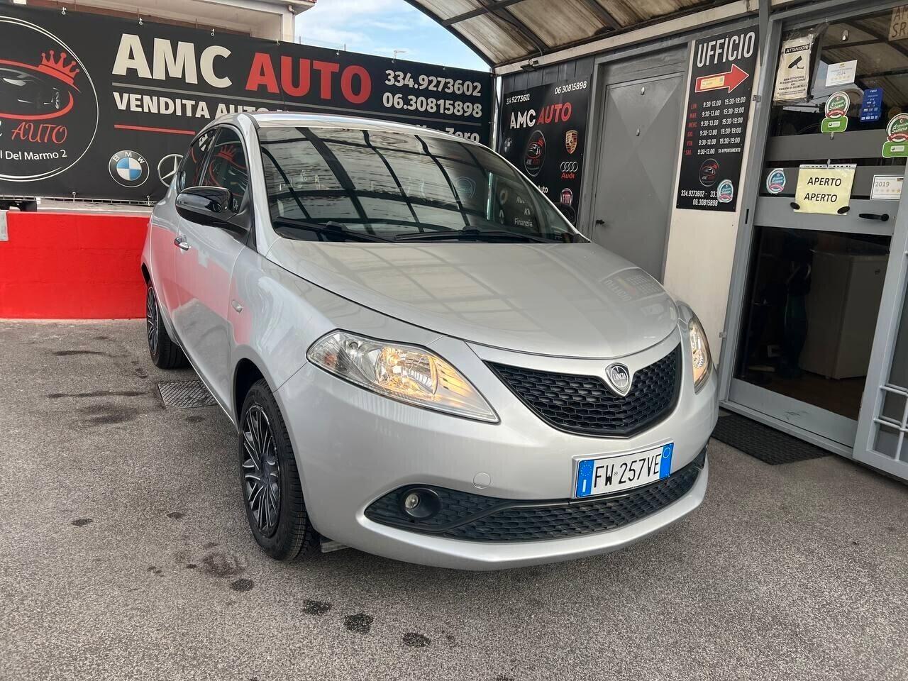 Lancia Ypsilon 1.2 69 CV 5 porte S&S Gold EURO 6 - NEOPATENTATI