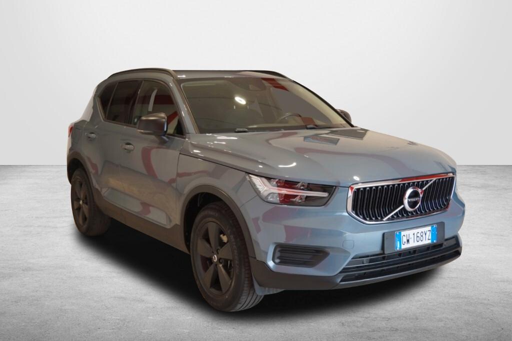 VOLVO XC40 2.0D D3 150CV 6M. BUSINESS ( FARI LED - COCKPIT - CRUISE - NAVI - SENSORI POST. - TELECAMERA POST. )