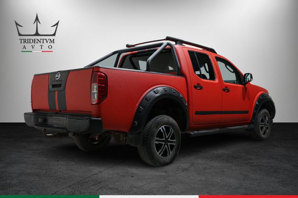 Nissan Navara 2.5 dci d.cab LE 174cv