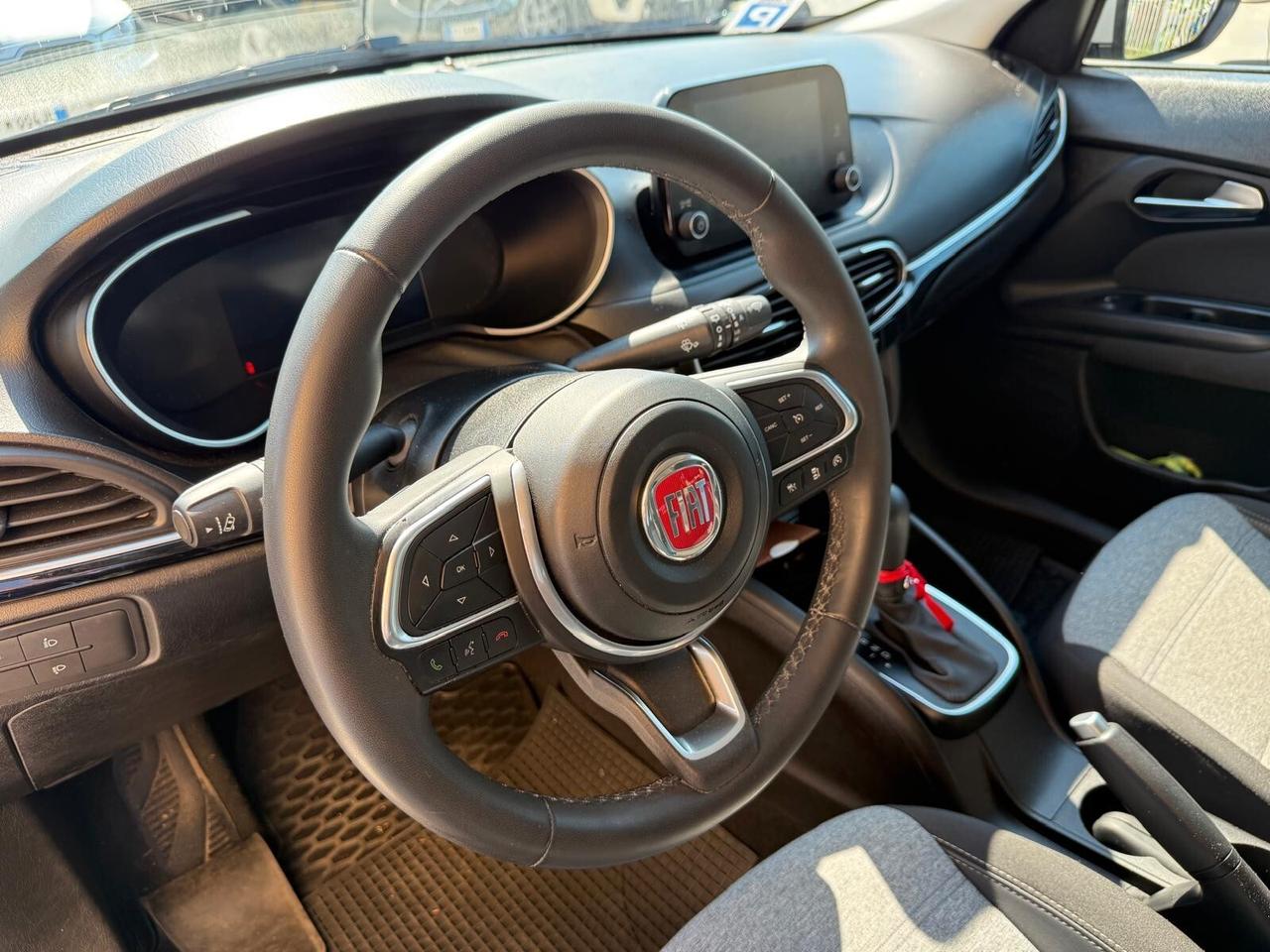 Fiat Tipo 1.5 Hybrid DCT 5 porte Cross