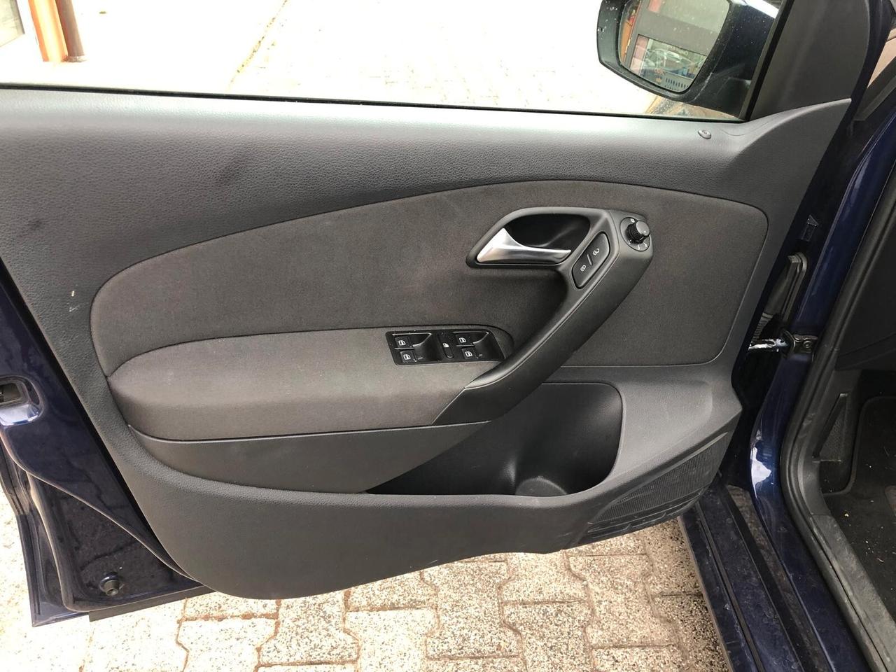 Volkswagen Polo 1.2 70 CV 5p. SOLO 76.000 KM!!! UNICO PROPRIETARIO-GARANZIA EUROPEA 12 MESI RINNOVABILE FINO A 36 MESI!!!