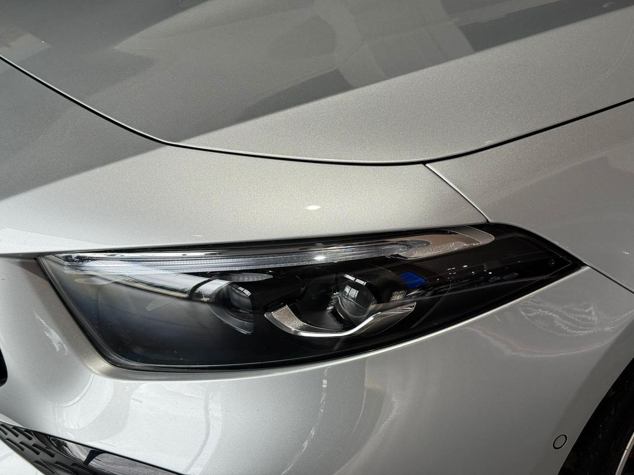 Mercedes-benz A 180d Automatic Premium AMG Night Edition Plus