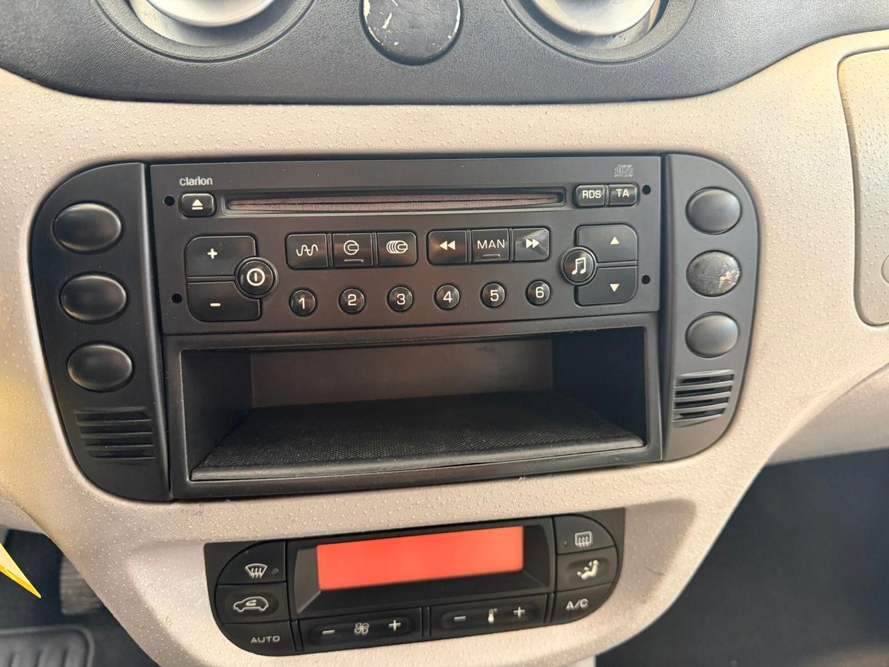 Citroen C3 1.6 HDi 90CV Elegance