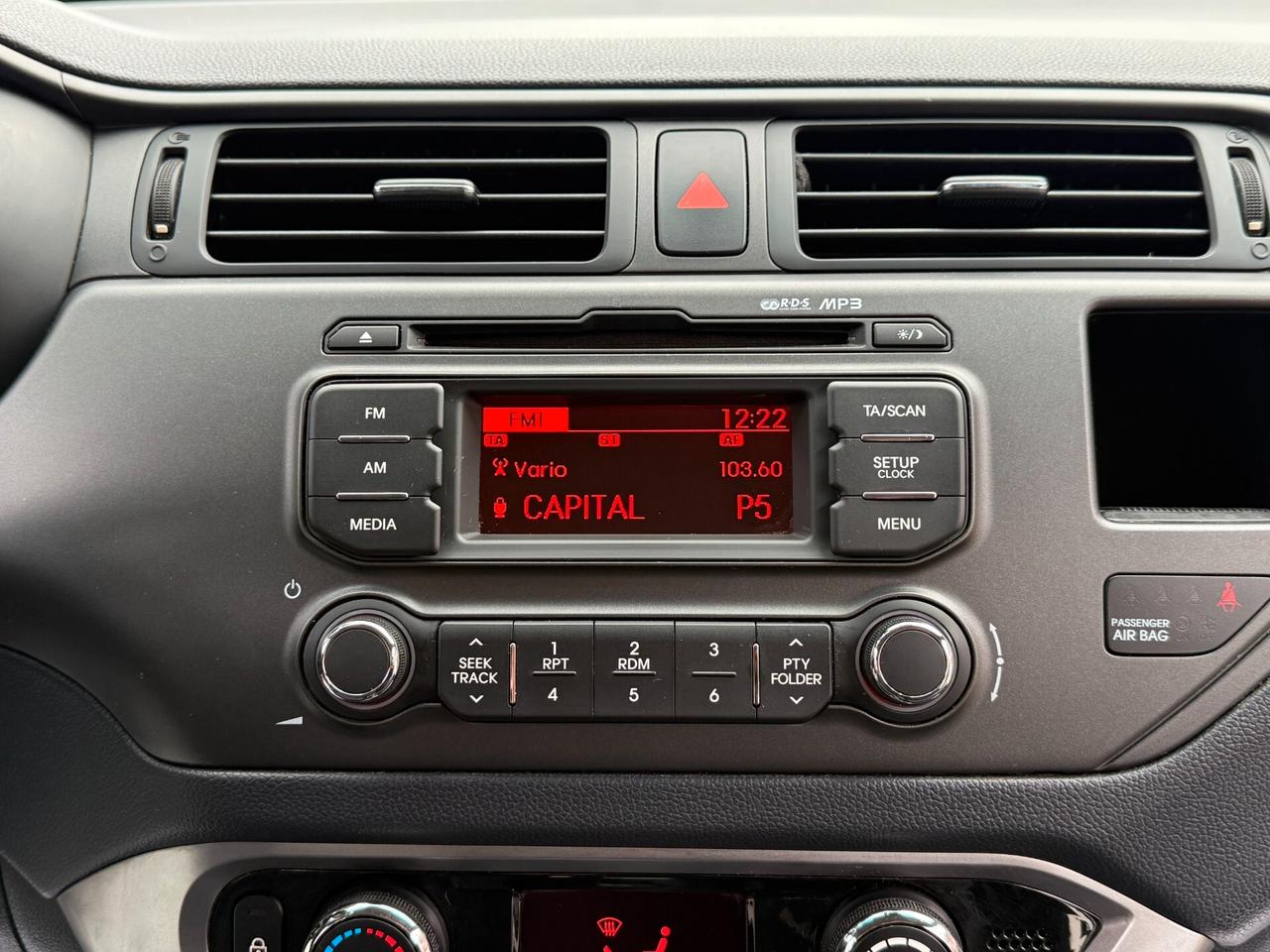 Kia Rio 1.4 CRDi 90CV 5P. EX PLUS *LED - 2012