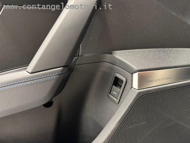 AUDI RS3 1- 300 RS3 SPB TFSI quattro S tronic