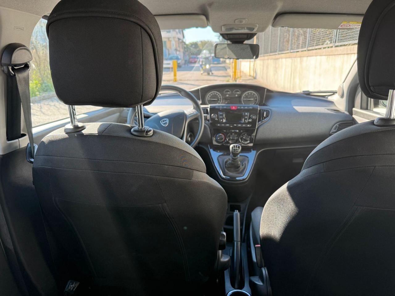 Lancia Ypsilon 1.0 FireFly 5 porte S&S Hybrid Ecochic Gold