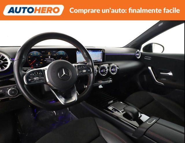 MERCEDES-BENZ A 220 d Automatic Premium
