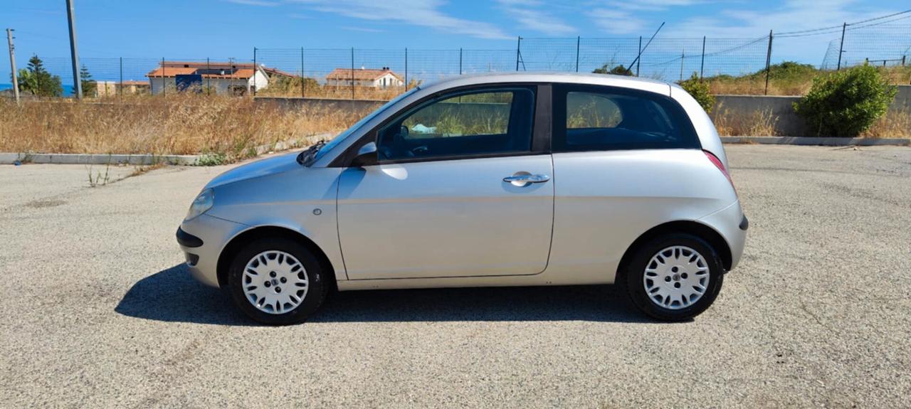 Lancia Ypsilon 1.3 Multijet 16V Platino