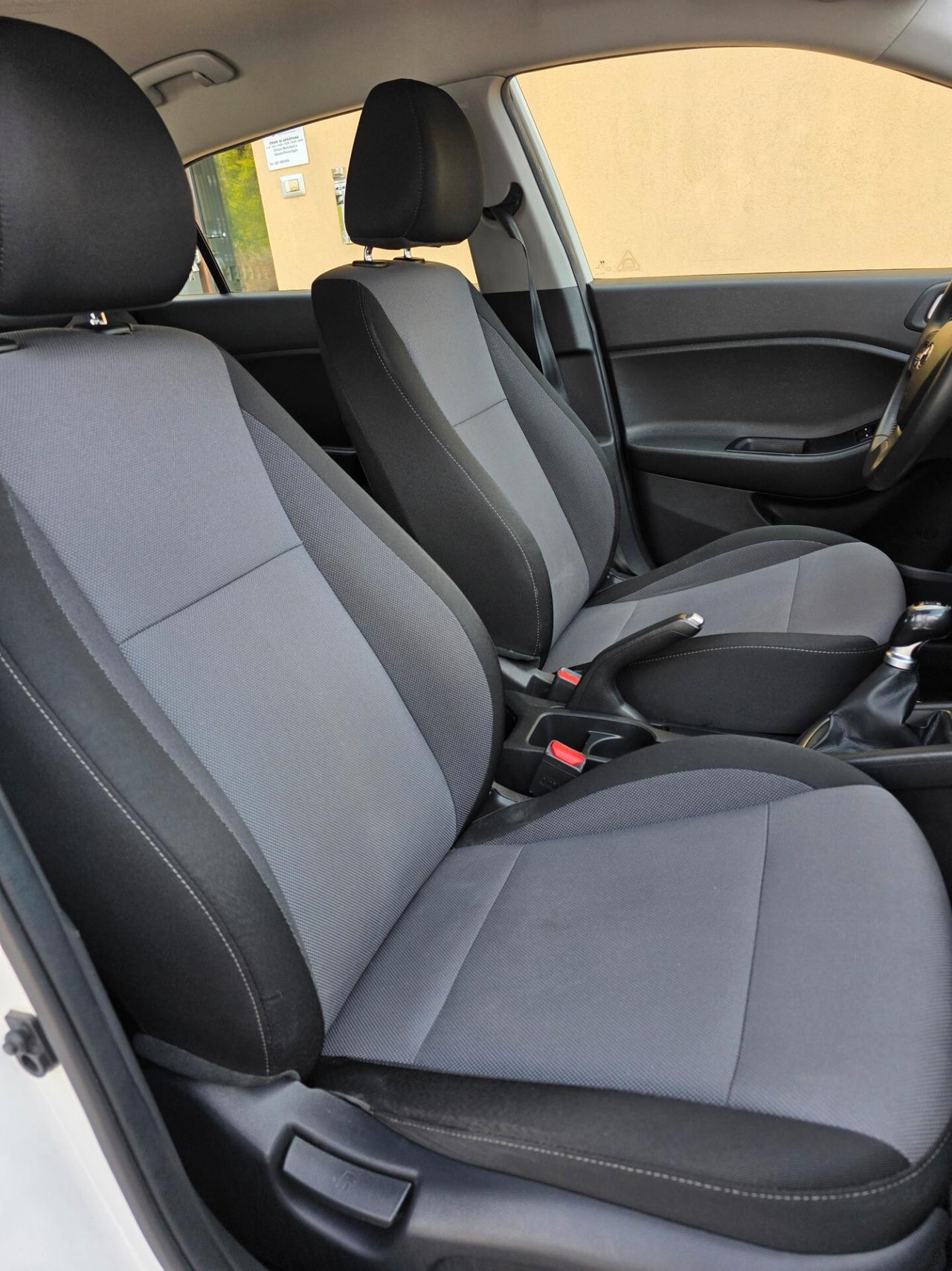 Hyundai i20 1.2 5 porte Econext Connectline