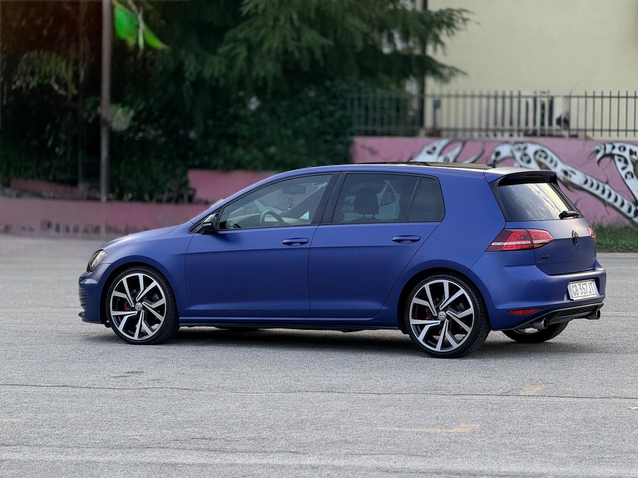 Volkswagen Golf 7 GTI 2.0 DSG