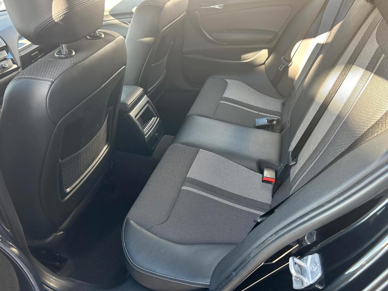 Bmw 116d 2.0 116 Cv URBAN AUTOM. LED/NAVI-2017