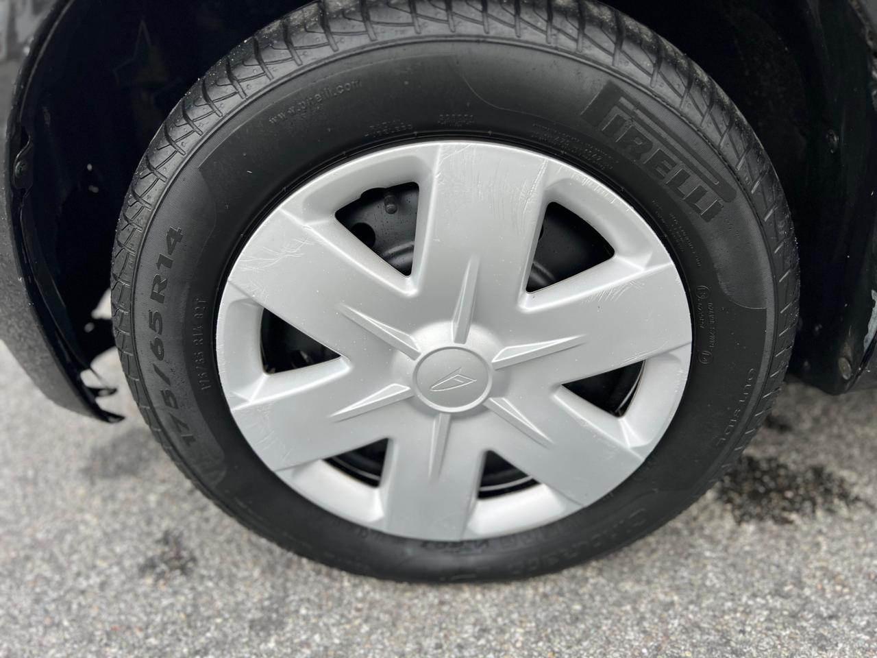 Daihatsu Sirion 1.0 12V Mio