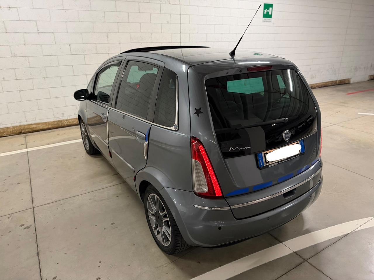 Lancia MUSA 1.4 16V Poltrona Frau