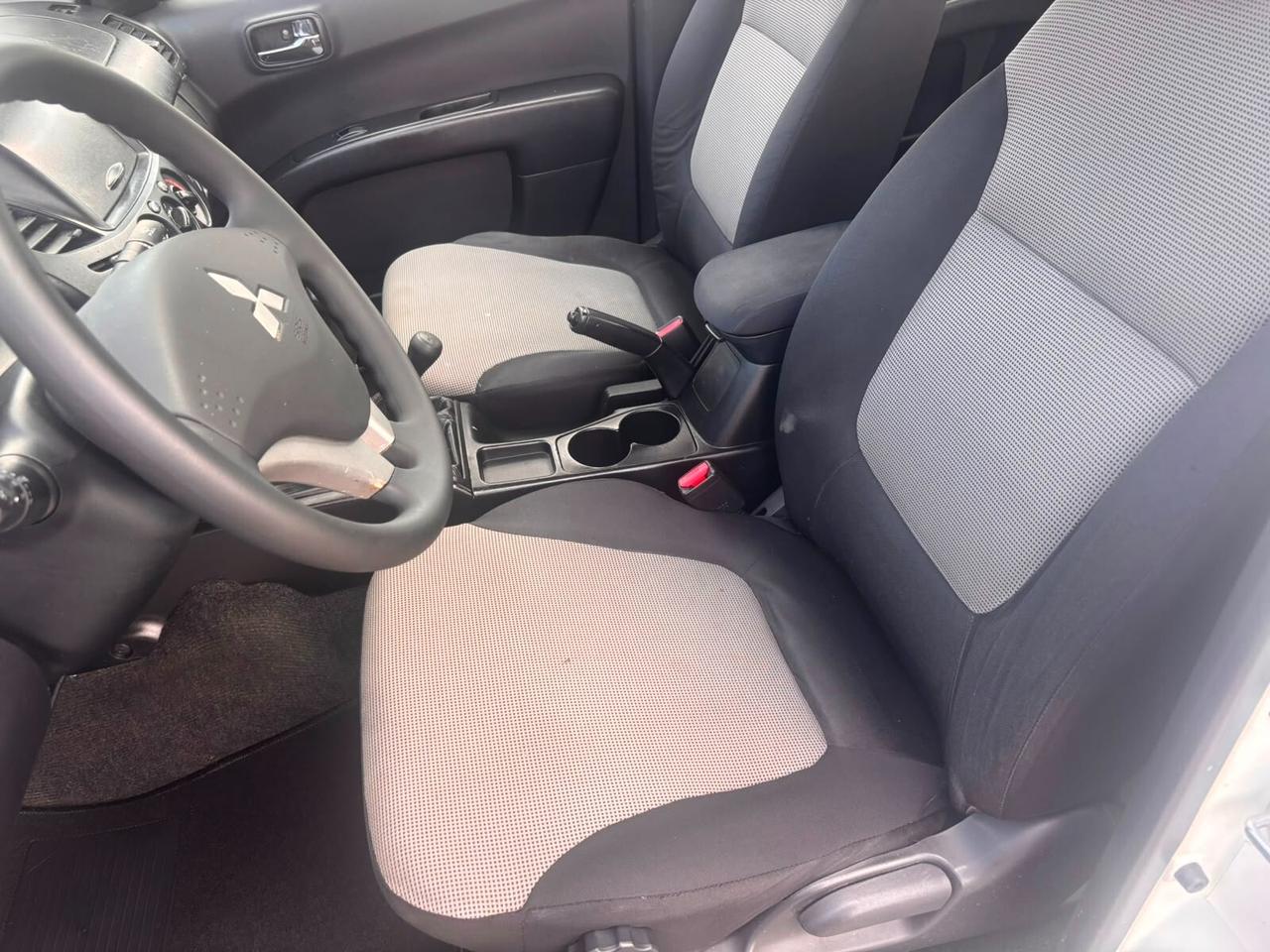 Mitsubishi L200 2.4 DI-D/154CV Club Cab Inform