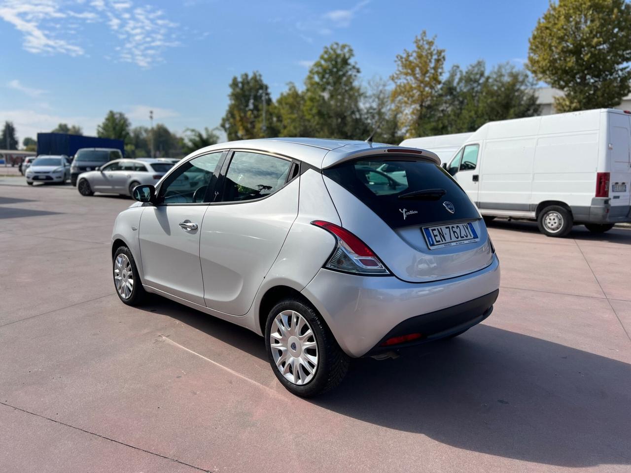 Lancia Ypsilon 1.3 MJT 16V 95 CV 5 porte S&S Silver