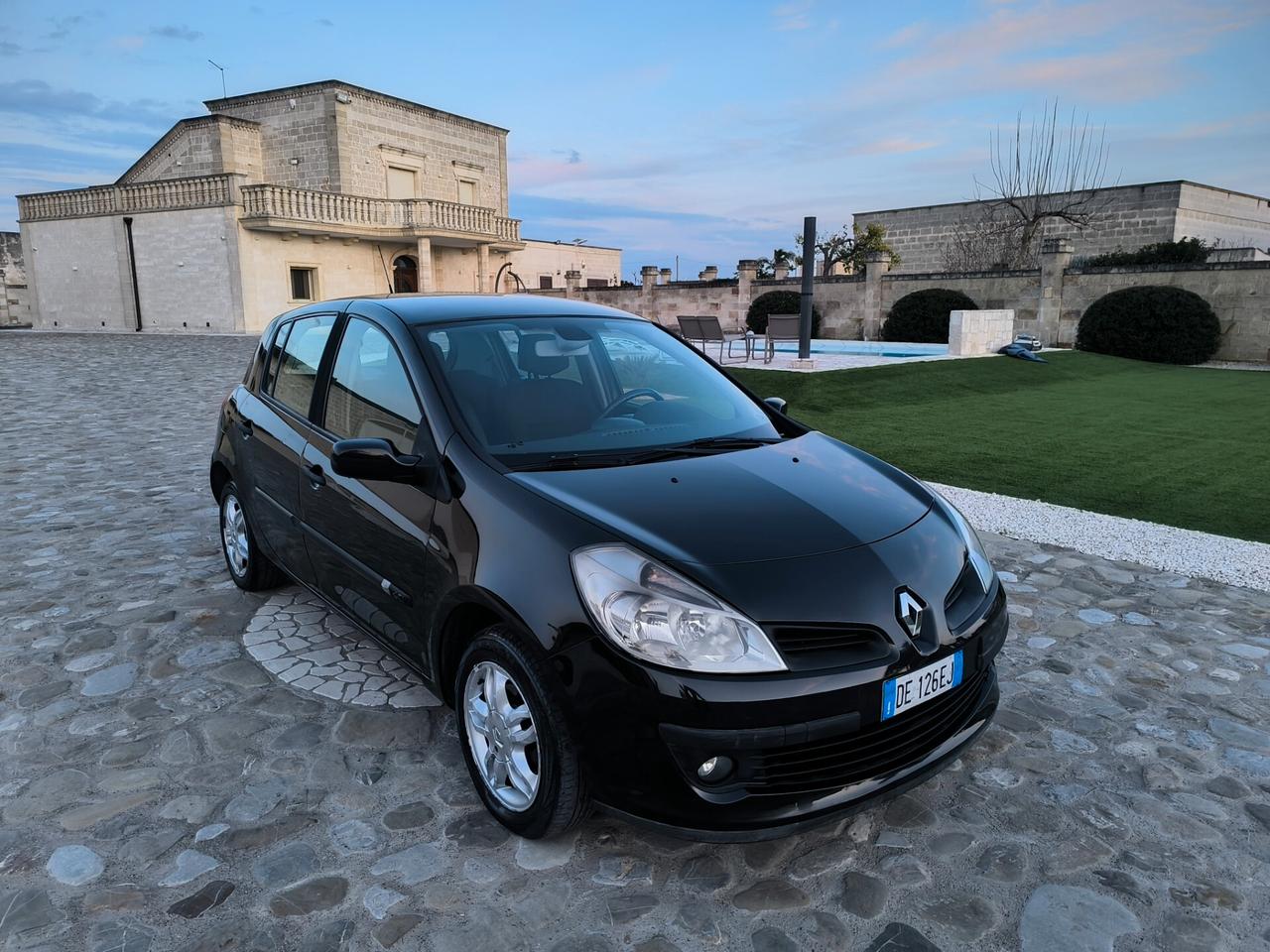 Renault Clio 1.5 dCi 5 porte Le Iene perfetta