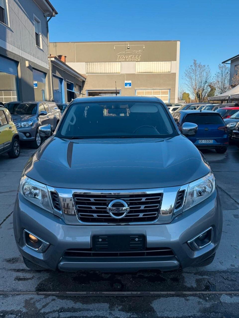 Nissan Navara 2.3 dCi 4WD King Cab Acenta