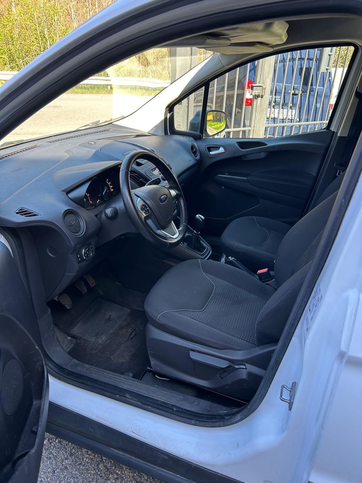 Ford Transit Courier 1.5 TDCi 75CV Van Trend