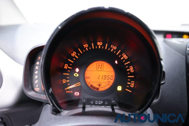 PEUGEOT 108 VTi 68 ETG 5 PORTE ALLURE NEOPATENTATI AUTOMATICA