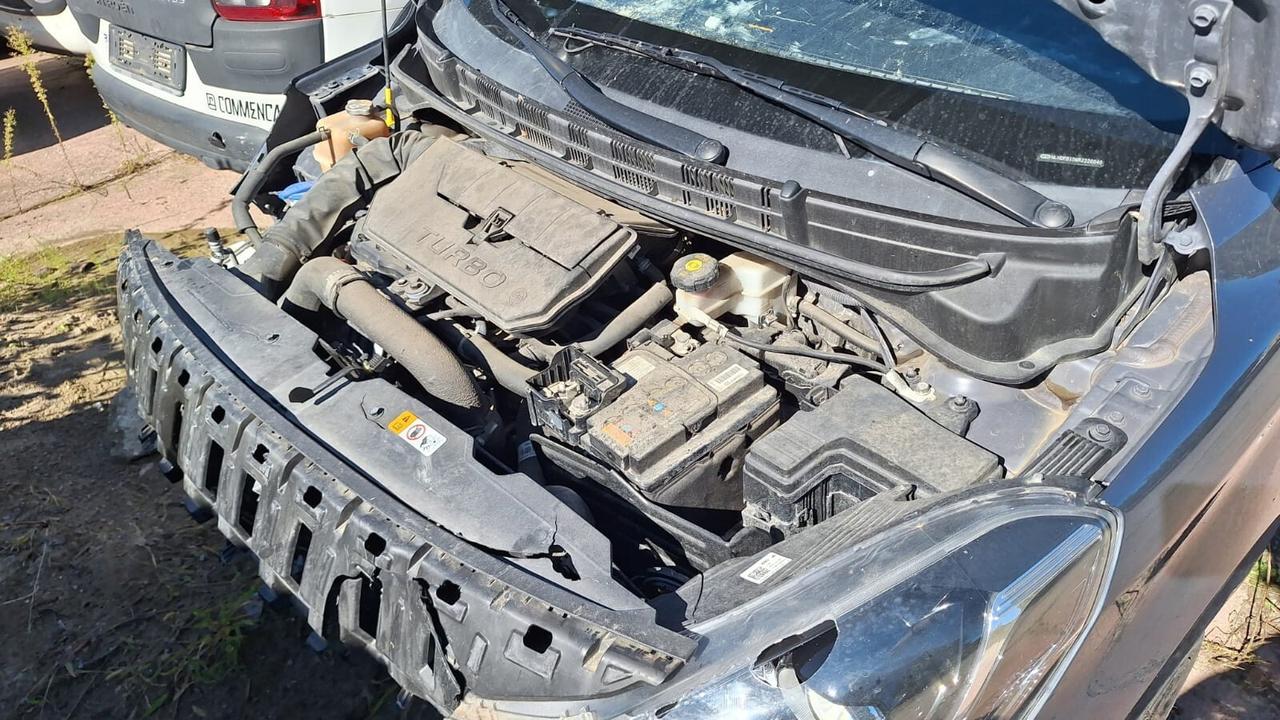 HYUNDAI I10 2023 SINISTRATA BENZINA