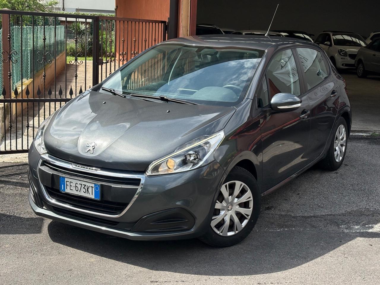 Peugeot 208 PureTech 82 5 porte Allure