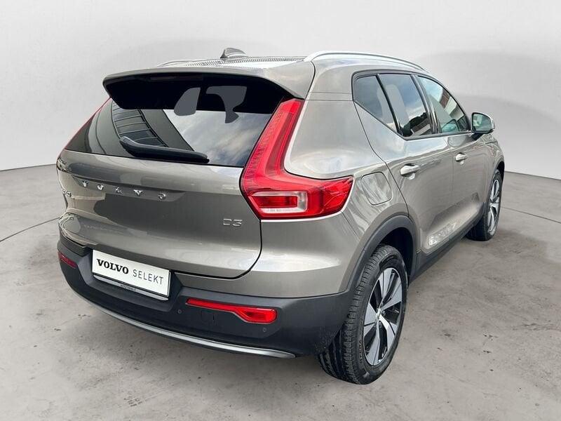 Volvo XC40 D3 150 CV Automatica NAVI LED Momentum Pro N1 Autocarro