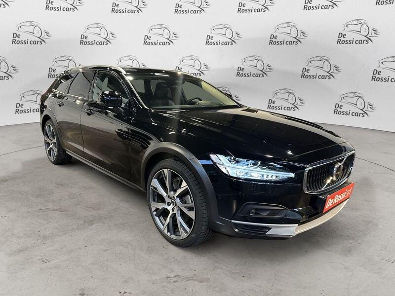 Volvo V90 Cross Country B5 (d) AWD automatico Ultimate