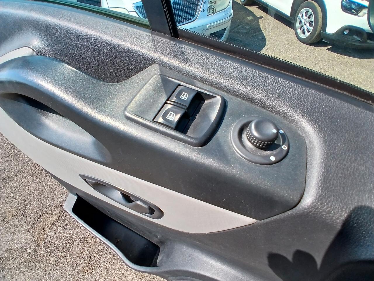 Renault TRAFIC 1.6 DCI 145CV ICE