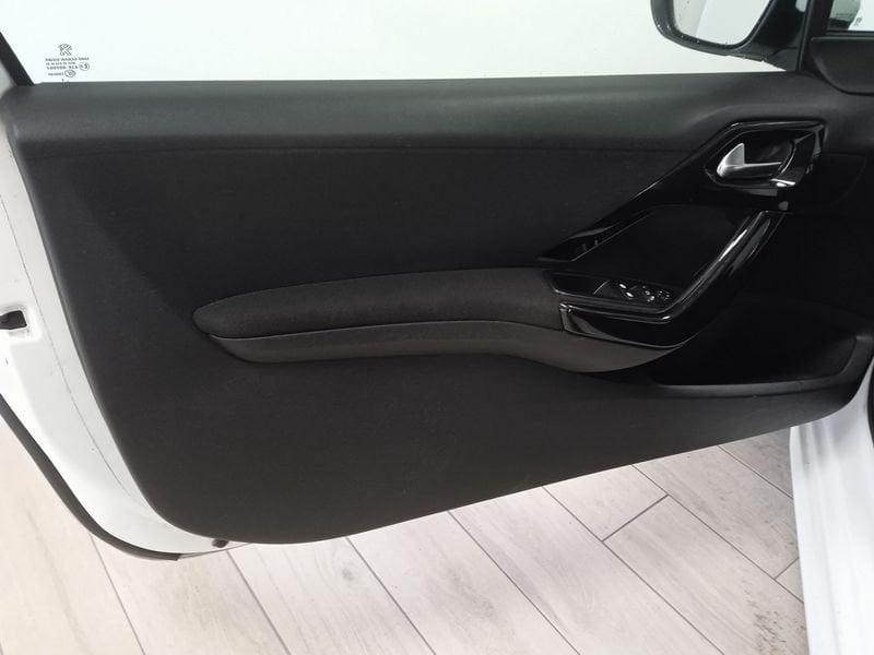 Peugeot 208 1.2 VTi 82 CV 3 porte Allure