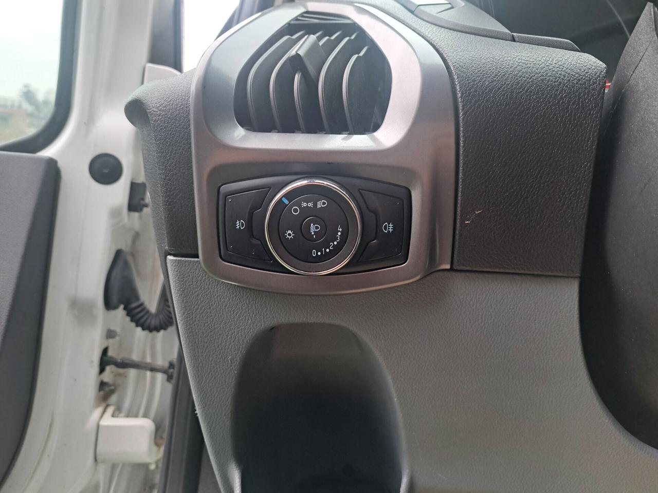 Ford Transit Custom 2.2 TDCi 125CV /MOTORE NUOVO/GANCIO TRAINO