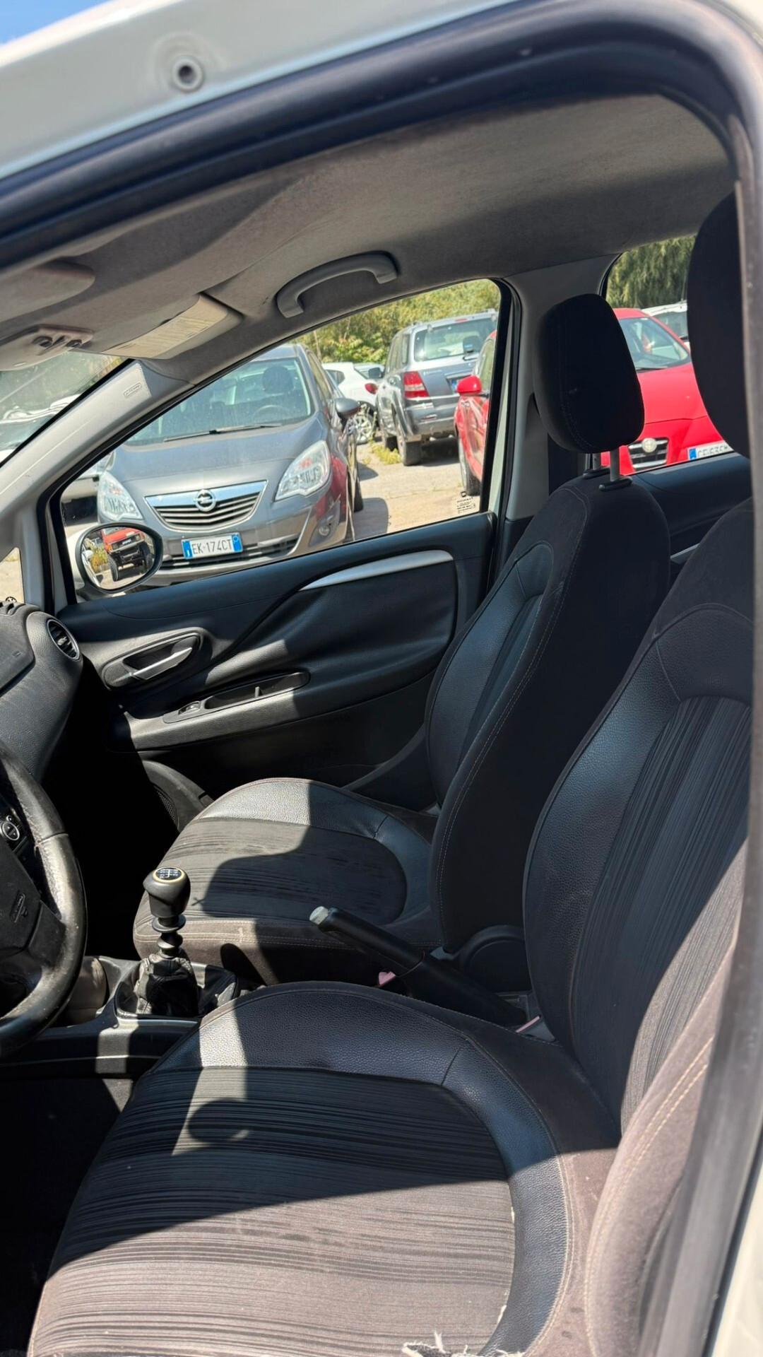 Fiat Punto Evo 1.6 Mjt 5 porte Sport