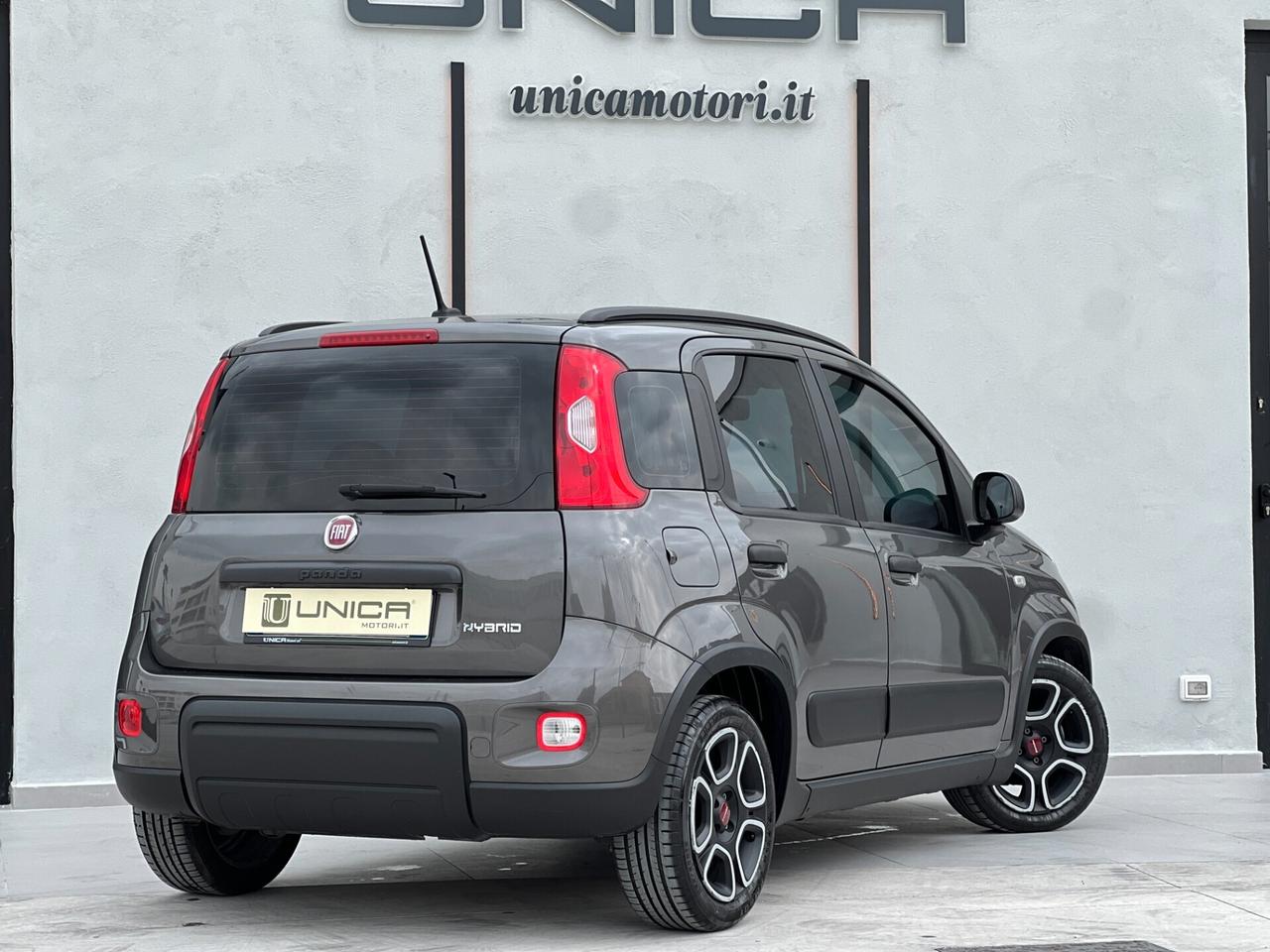 Fiat Panda 1.0 70 cv s&s STREET HYBRID ITALIANA 5p.ti