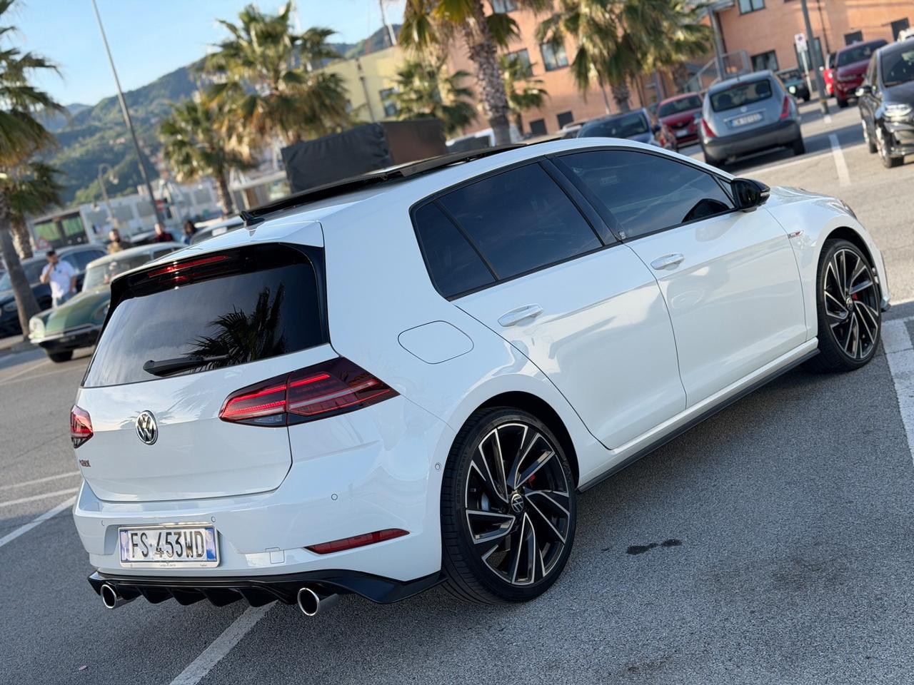 Volkswagen Golf GTI Performance 2.0 245 CV TSI DSG