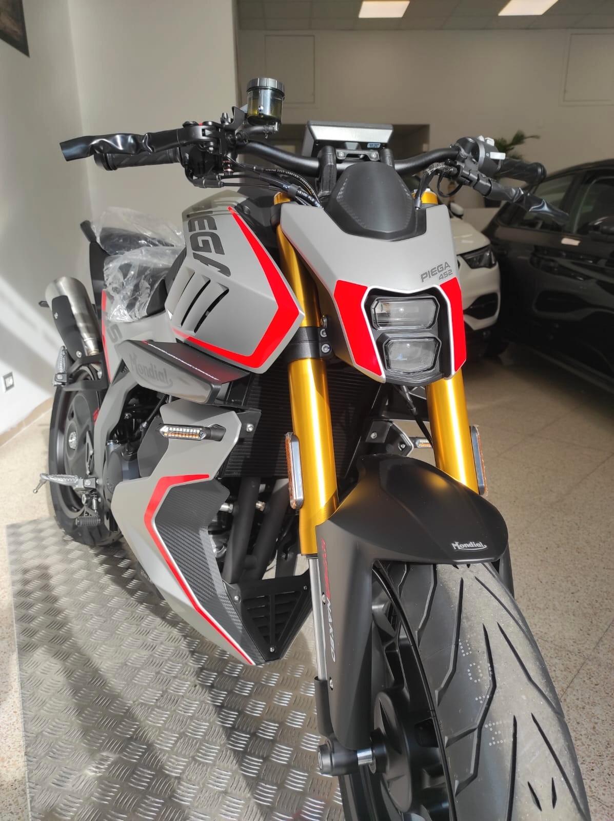 F.B. MONDIAL PIEGA 452 GREY IMMATR INCLUSA